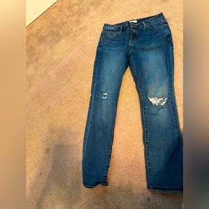 Mid rise girlfriend jeans